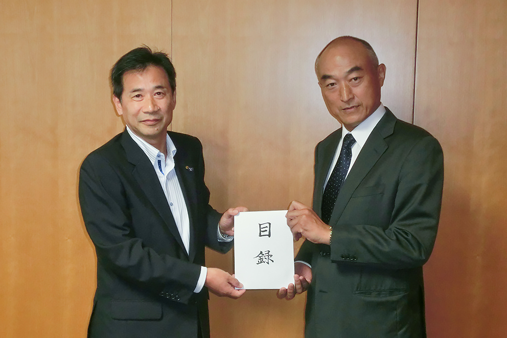 西日本豪雨での一食緊急支援見舞金 拠出先1府5県と5市1町に贈呈
